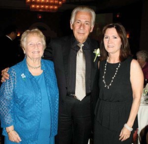 (Pictured L-R) Sr. Sally Mitchell, UIW Online instructor; Dr. Louis Agnese, UIW president; and Patricia Davis, superintendent, Department of Catholic Schools on May 3 at the Outstanding Leaders in Catholic Education dinner held at the Omni Hotel.