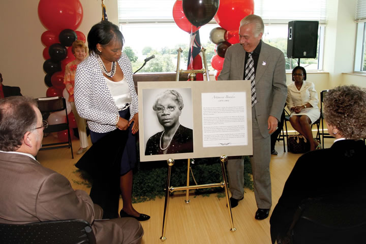 UIW opens Bowden Eye Care and Health Center