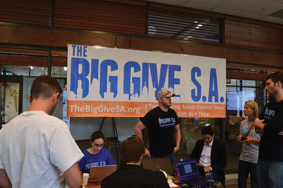 UIW business students lend a hand to The Big Give San Antonio